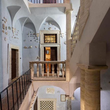 Iflat Elegant And Luxury Apartment Near Pantheon Рим Екстериор снимка